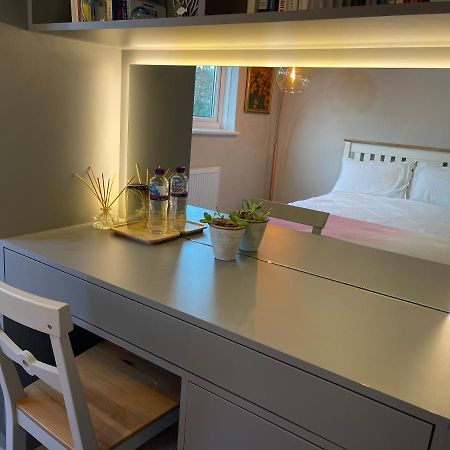 Spacious Double Room With Private Bathroom In Quiet Area Only 20 Min To Central London Streatham Vale Exteriör bild
